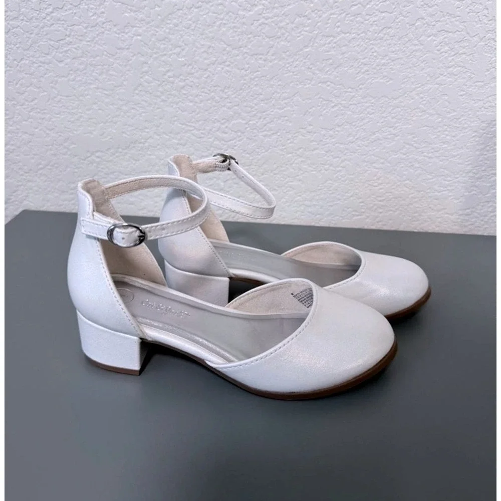 Cat & Jack Girl's White Dress Heels, Size 2